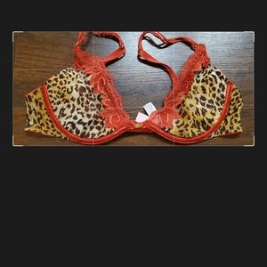34B Victoria's Secret red lace unlined demi